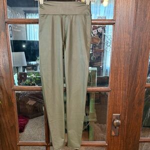 OFFLINE by Aerie Real‎ Luxe Faux Leather High Rise Leggings Olive Green Womens M